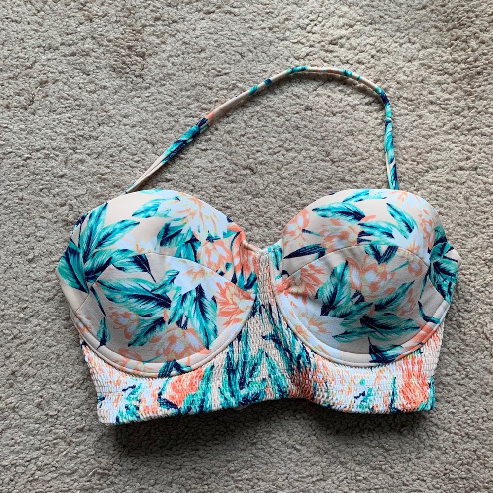 Hawaiian/Floral Bikini Top